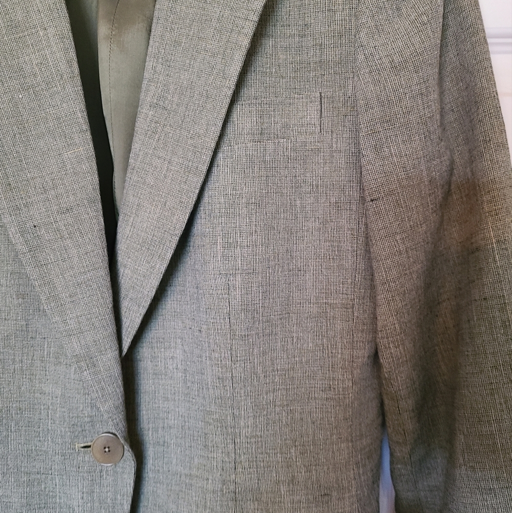 Blazer - Picture 5 of 7